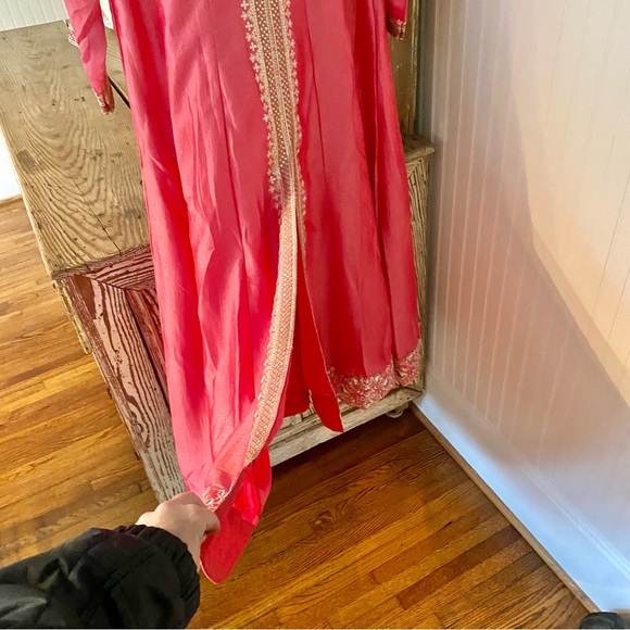 Indian Tunic Dress Pink with Gold Embroidery and matching pants Size XL NWOT - Picture 3 of 9